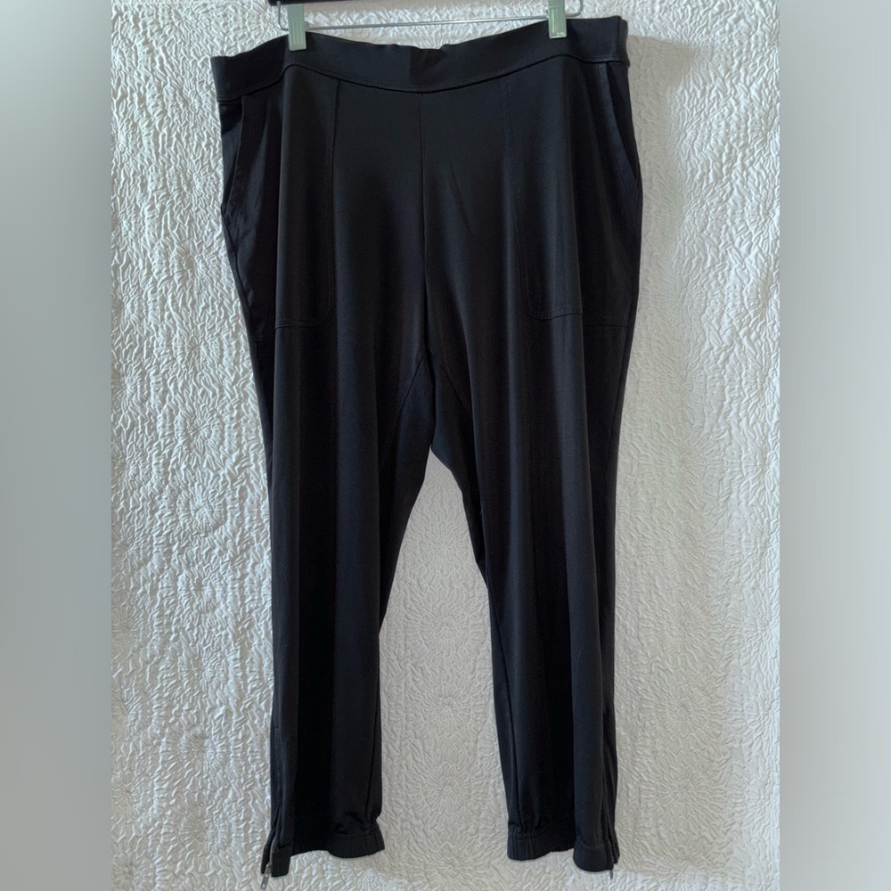 Lisa Rinna Collection Pull-On Jogger - Picture 2 of 8
